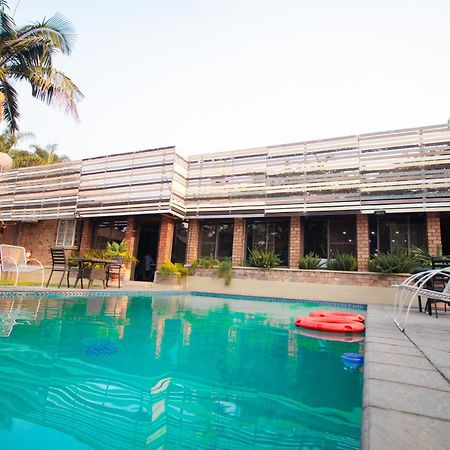 Sherbourne Lodge Kitwe Bagian luar foto